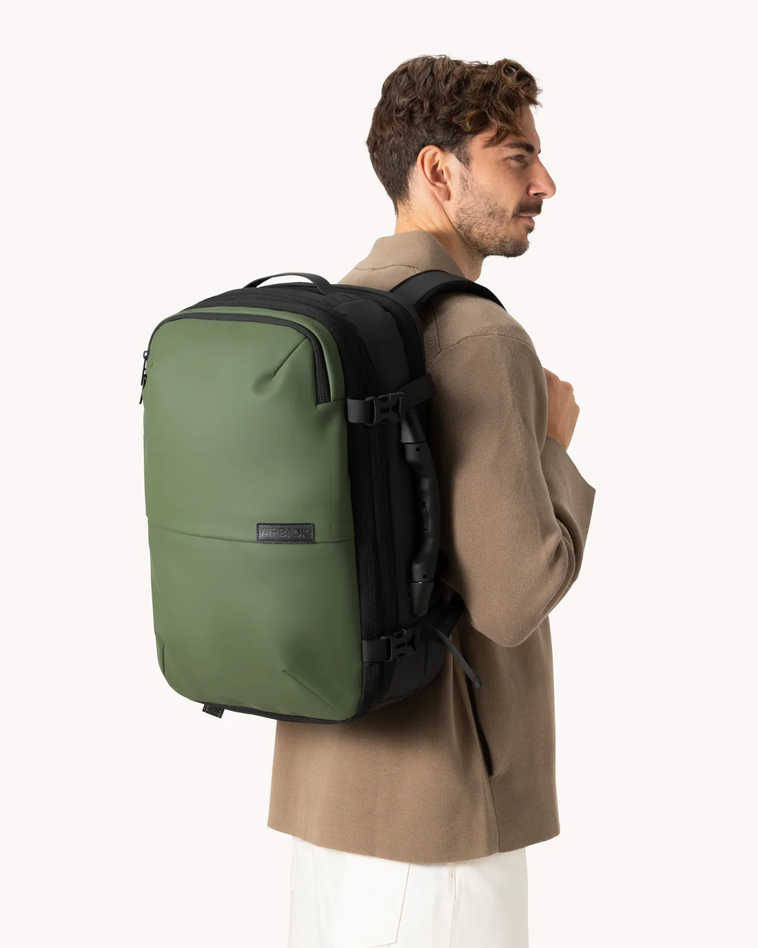 Airback Original Verde Oliva — Em uso